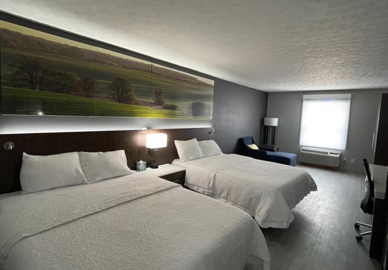 Luxor Inn & Suites, A Travelodge By Wyndham Elkins Εξωτερικό φωτογραφία