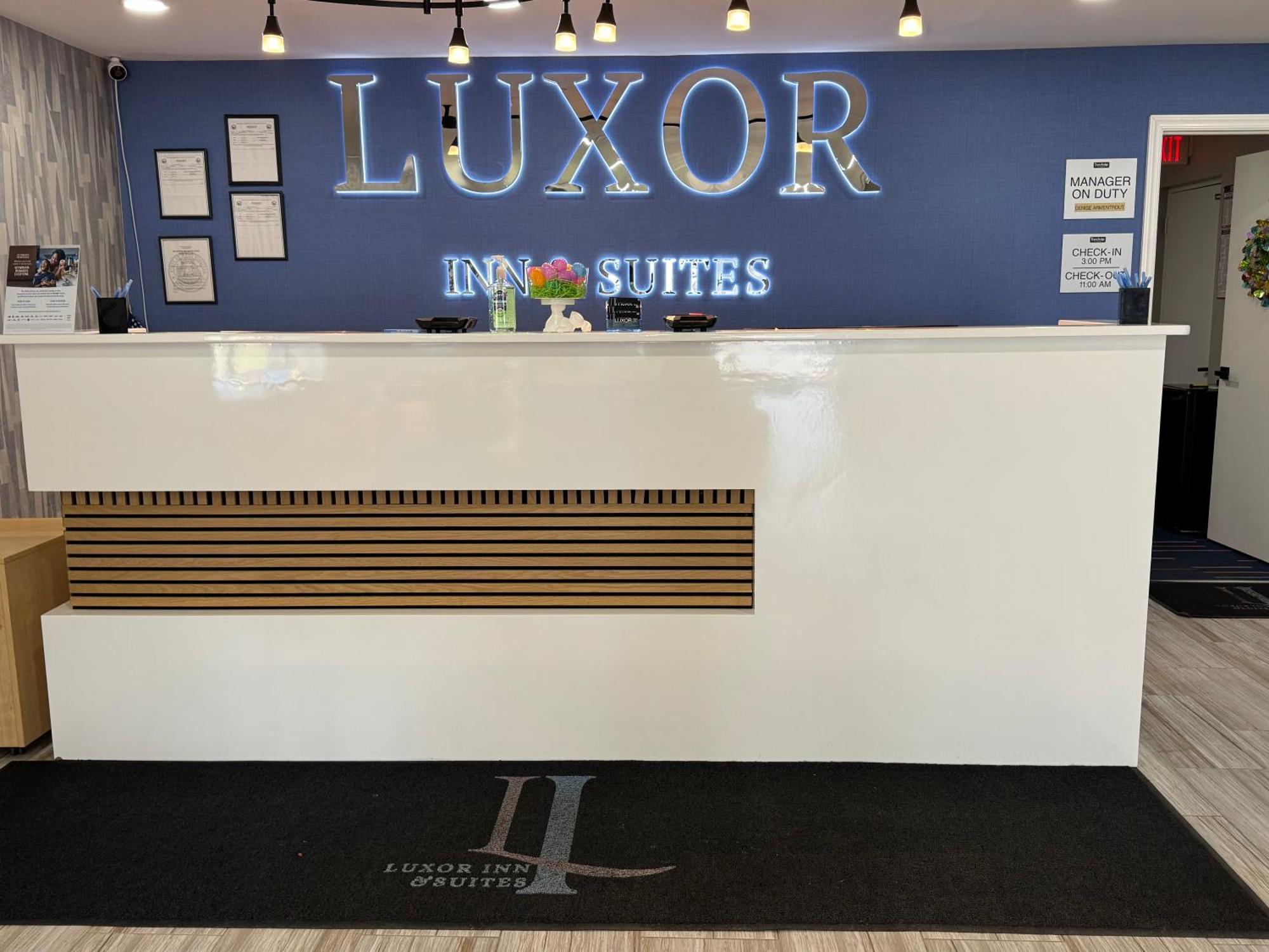 Luxor Inn & Suites, A Travelodge By Wyndham Elkins Εξωτερικό φωτογραφία